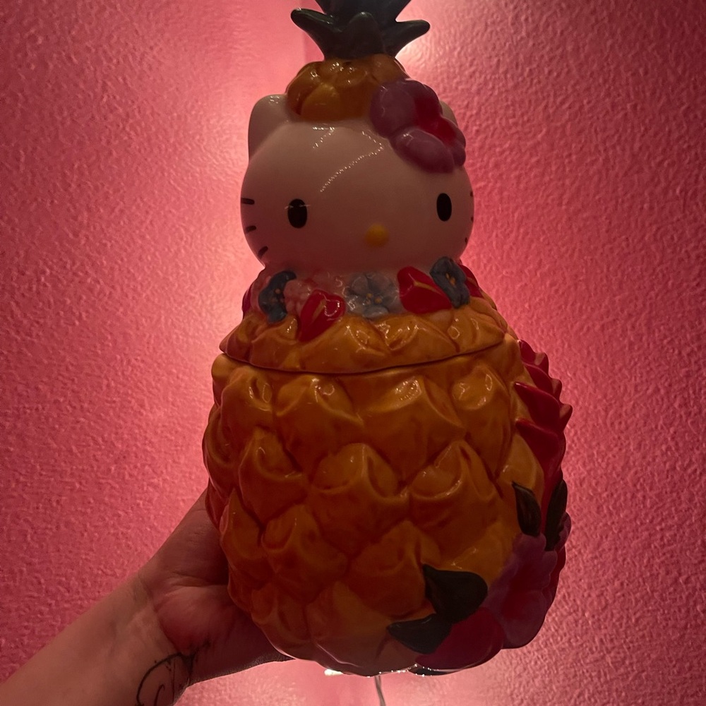 Hello kitty pineapple cookie jar